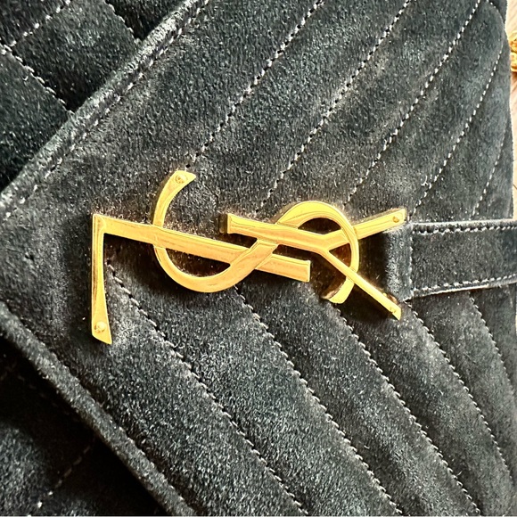 ENVELOPE MEDIUM CHAIN BAG IN MIX MATELASSÉ SUEDE - Picture 9 of 15